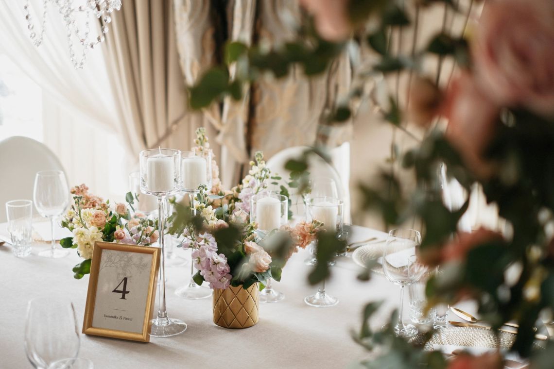 numery stołów na wesele